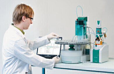 Fully automated Karl Fischer moisture analysis specifically designed for the pharmaceutical industry