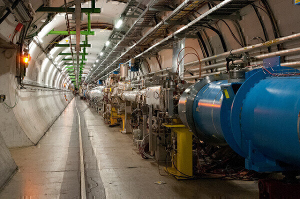 File:CERN Computer Center 07.jpg - Wikimedia Commons