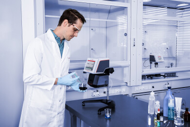 Rotational Viscometer Setup for Small Sample Sizes: ViscoQC + PTD 100 Cone-Plate